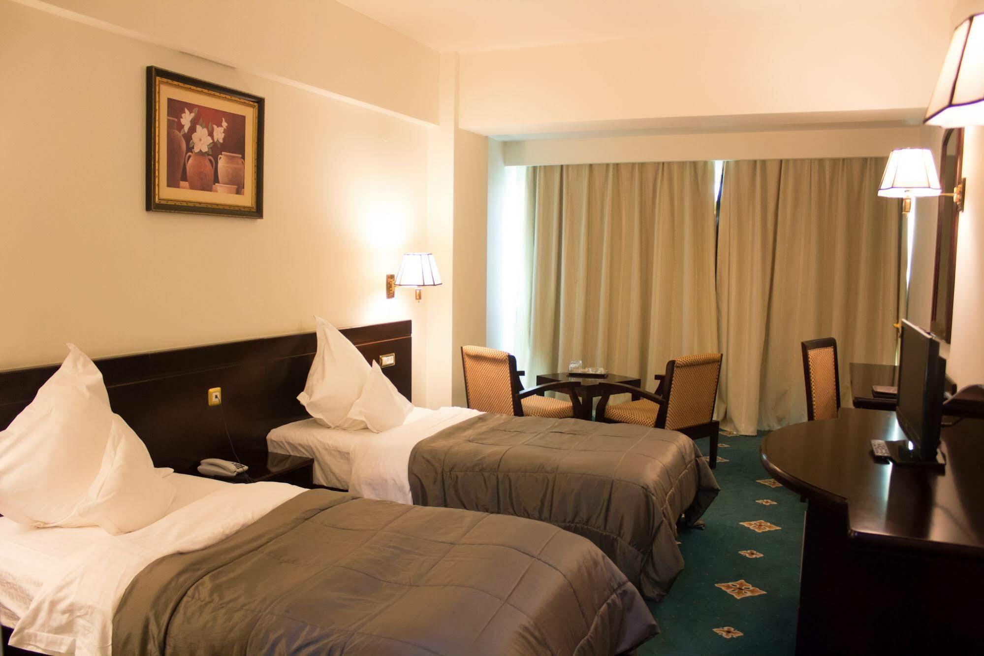 Hotel Delta 4 Tulcea Exterior photo